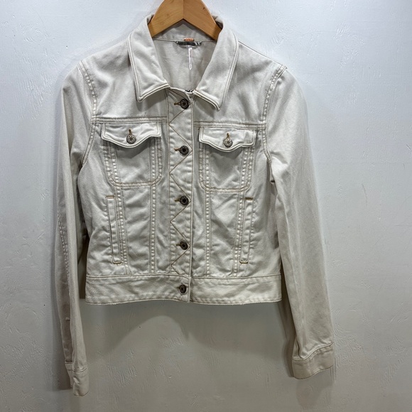 Free People Jackets & Blazers - Free People Off-White Petite Classic Preppy Button Down Jean Jacket Size Small